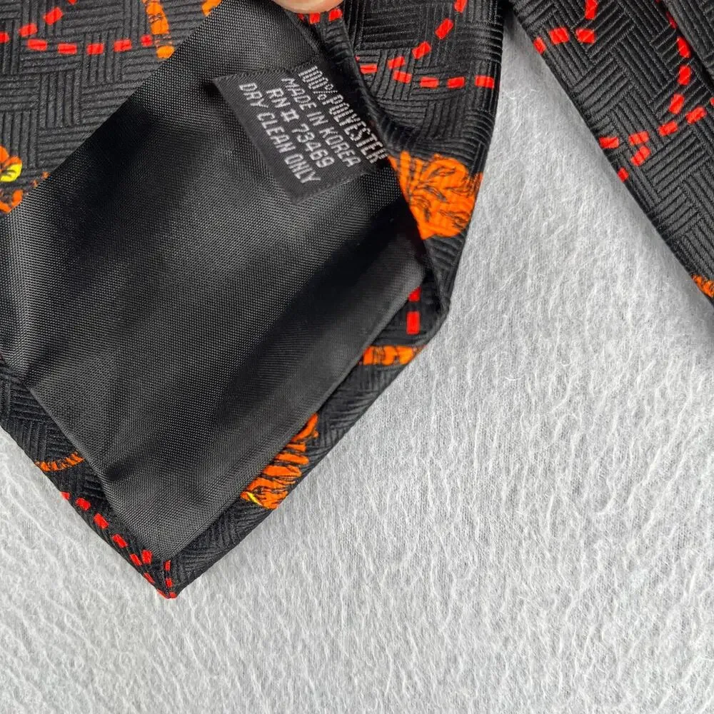 Disney Pooh Tigger Valentines Day Heart Necktie Tie